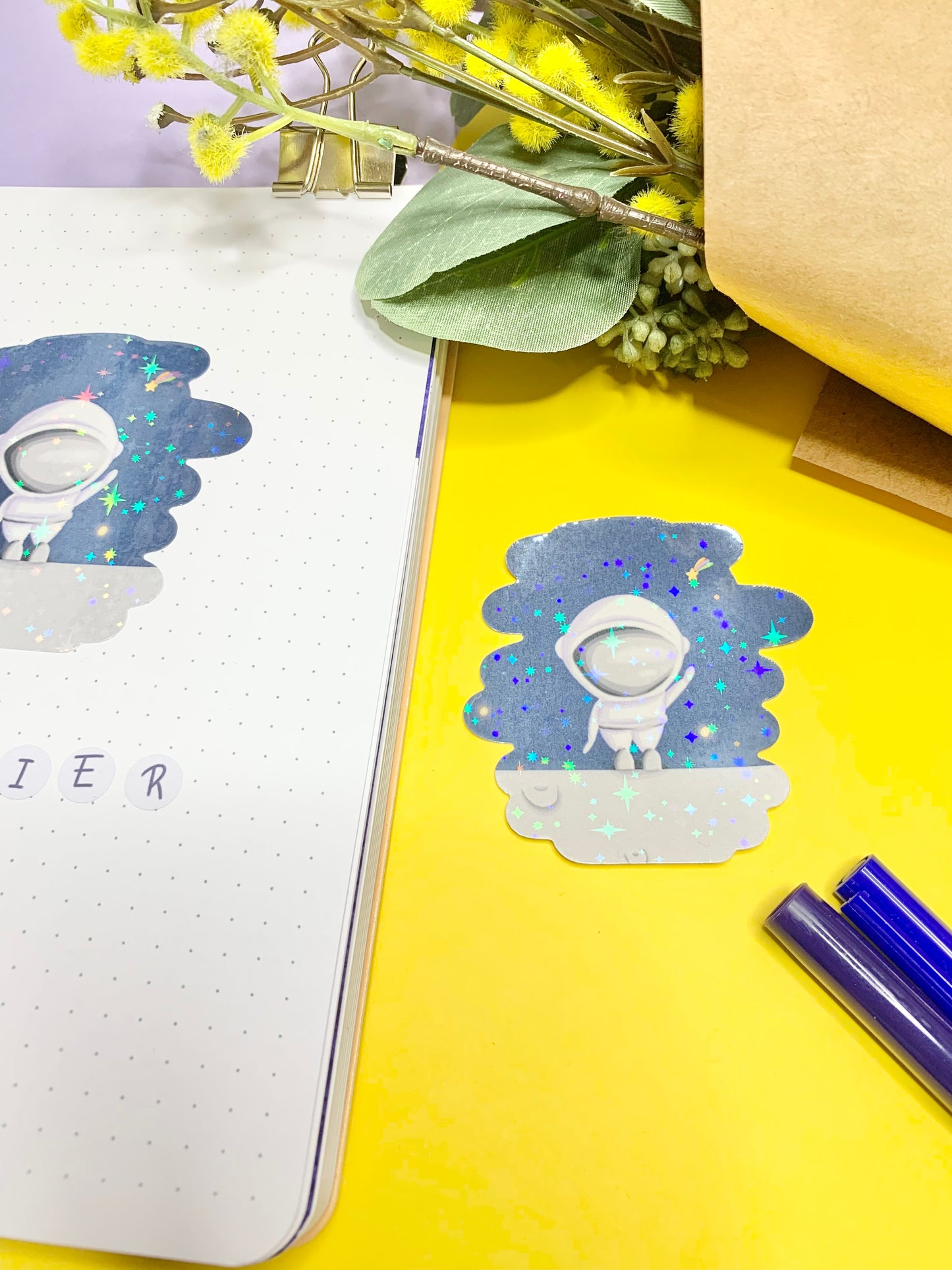 Die-cut / Autocollant/sticker brillant astro coucou( bullet ,journaling , déco , scrap , …etc)