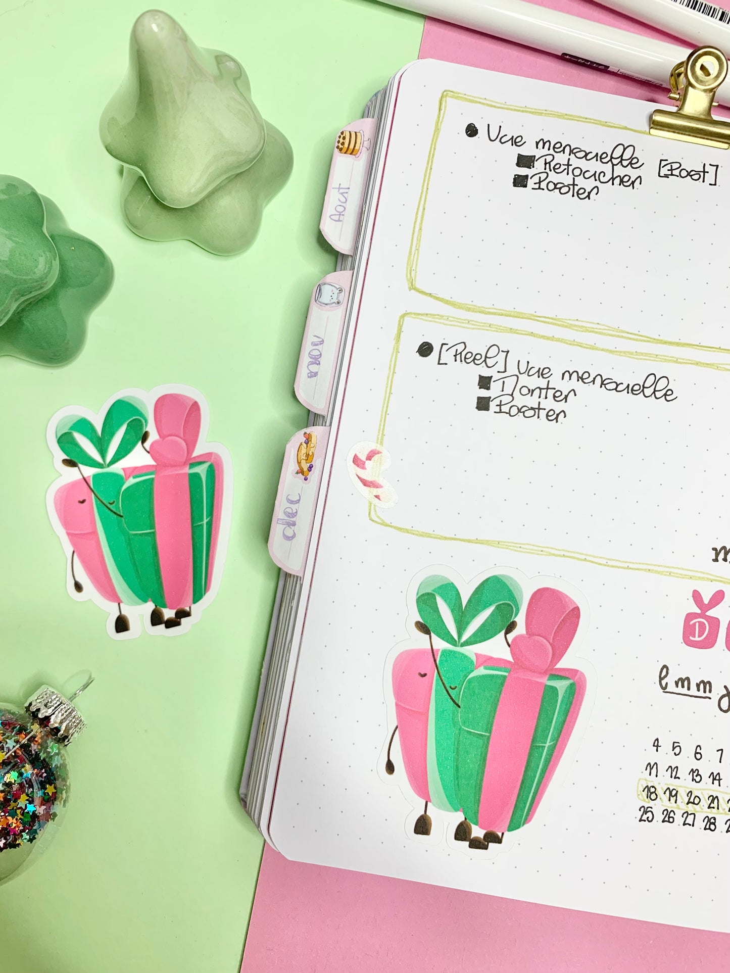 Die-cut / Autocollant/sticker mat cadeaux stylistes ( bullet ,journaling , déco , scrap , …etc)
