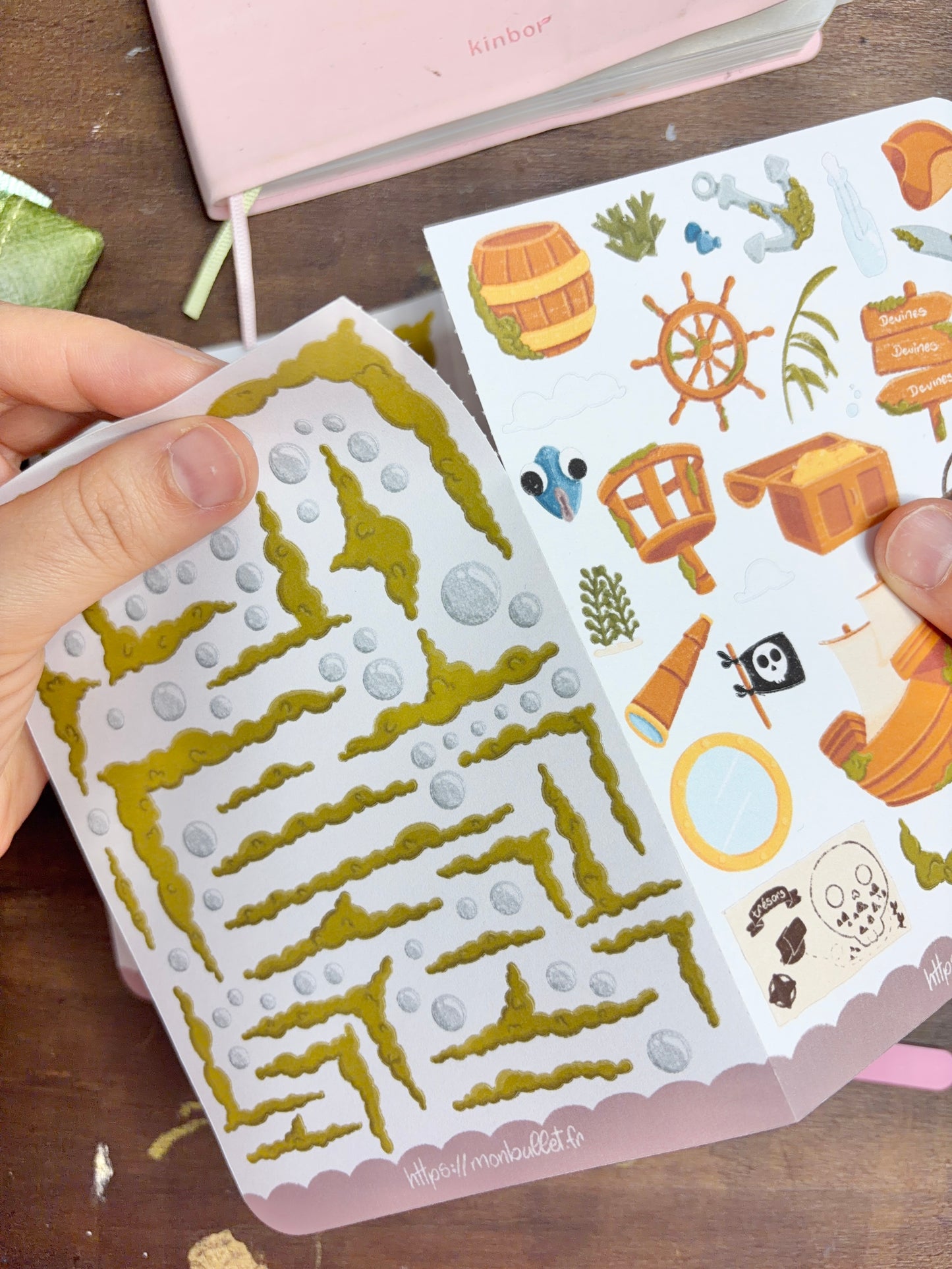 Double feuilles d’autocollants / stickers mat « Méchants pirates » ( bullet ,journaling , déco , scrap , …etc)