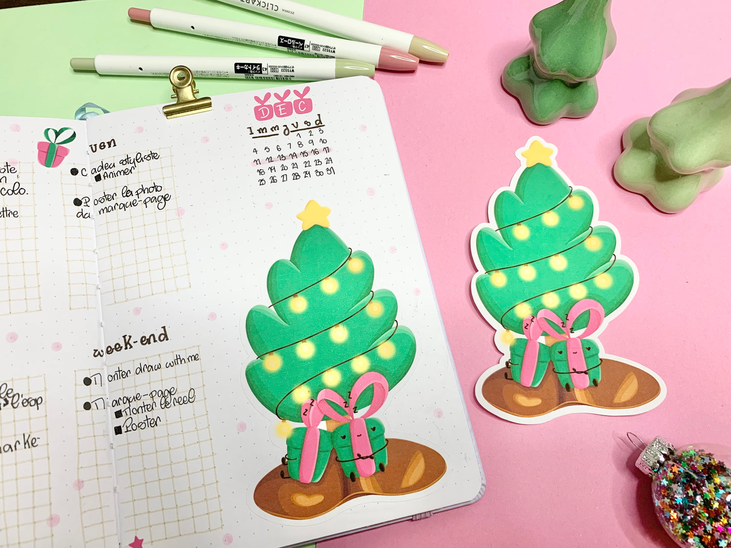 Die-cut / Autocollant/sticker mat cadeaux sous le sapin( bullet ,journaling , déco , scrap , …etc)
