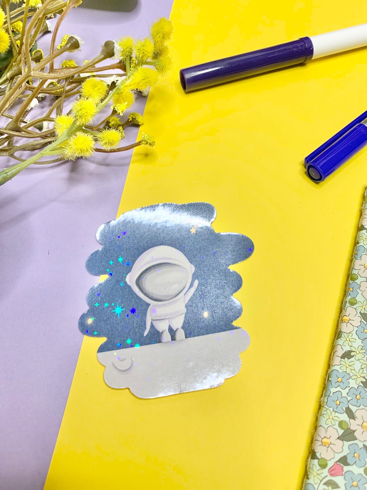 Die-cut / Autocollant/sticker brillant astro coucou( bullet ,journaling , déco , scrap , …etc)