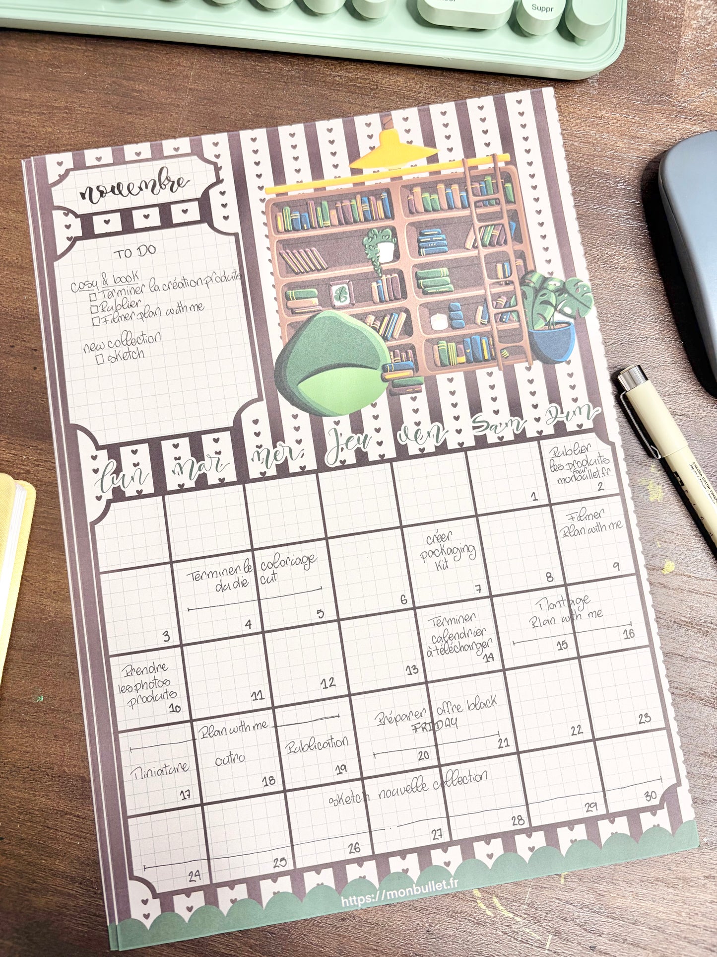 Calendrier mensuel digital « Cosy & book »