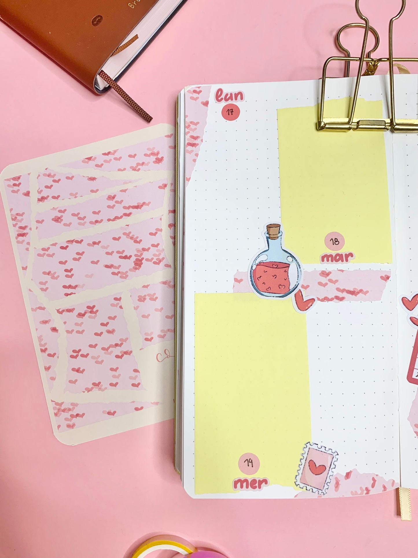 Planche d’atocollant / stickers feuilles déchirées / collage mat rose « Valentine’s day » ( bullet ,journaling , déco , scrap , …etc)