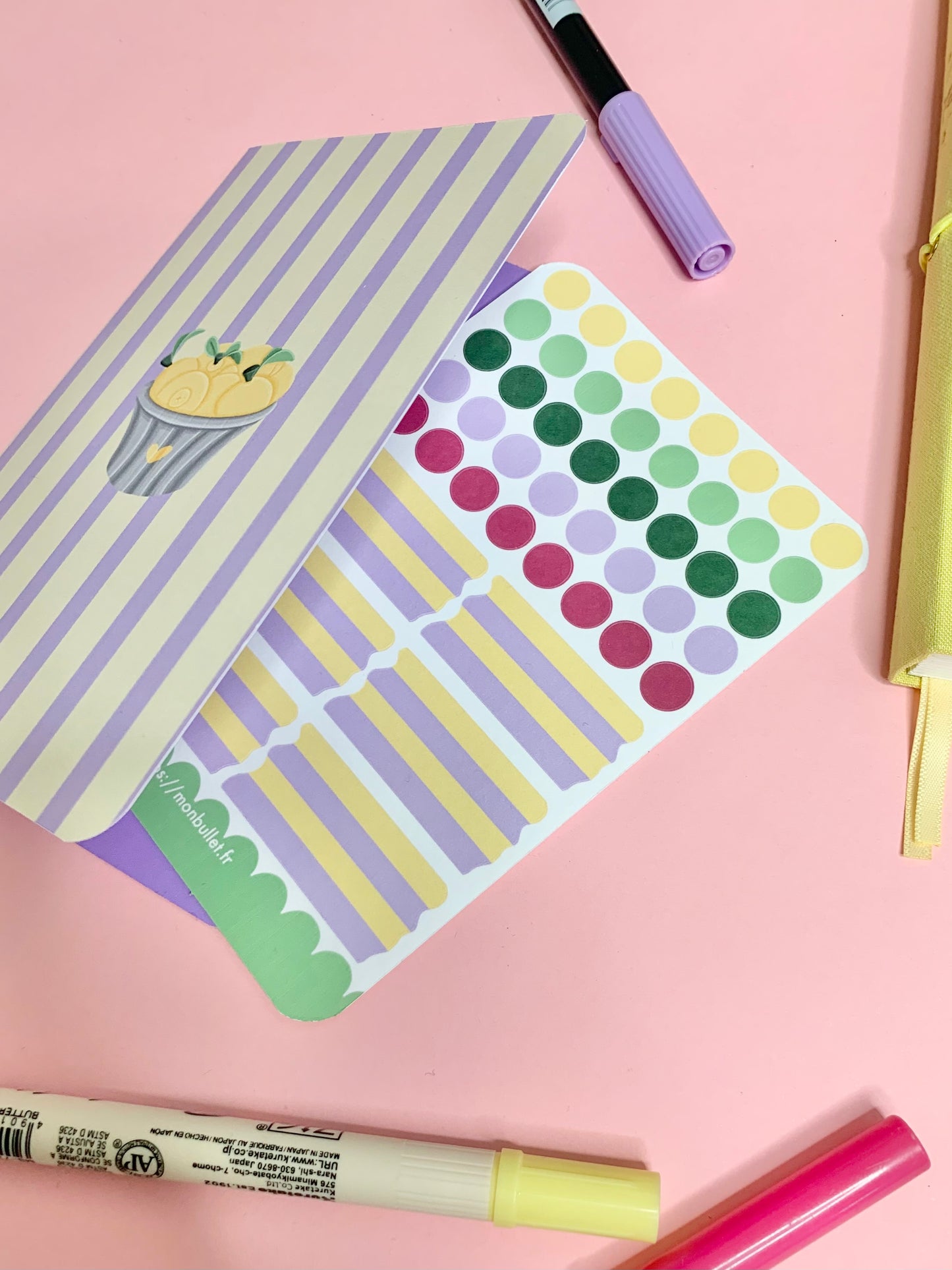 Feuille d’autocollants / stickers ronds « Soooo lemony » ( bullet ,journaling , déco , scrap , …etc)