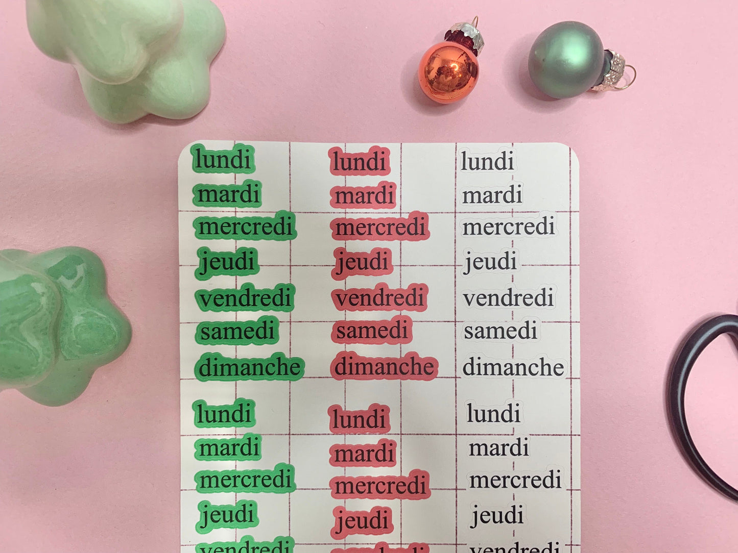 Feuille d’autocollants / stickers mat jours de la semaine Noël mood ( bullet ,journaling , déco , scrap , …etc)