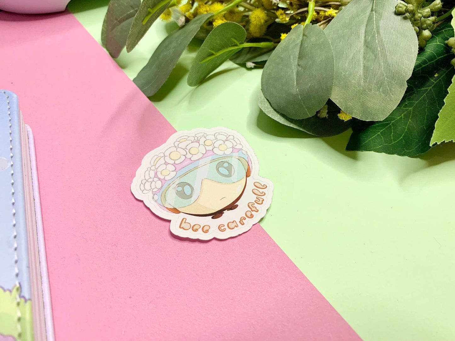 Die-cut / Autocollant/sticker mat Abeille prudente ( bullet ,journaling , déco , scrap , …etc)