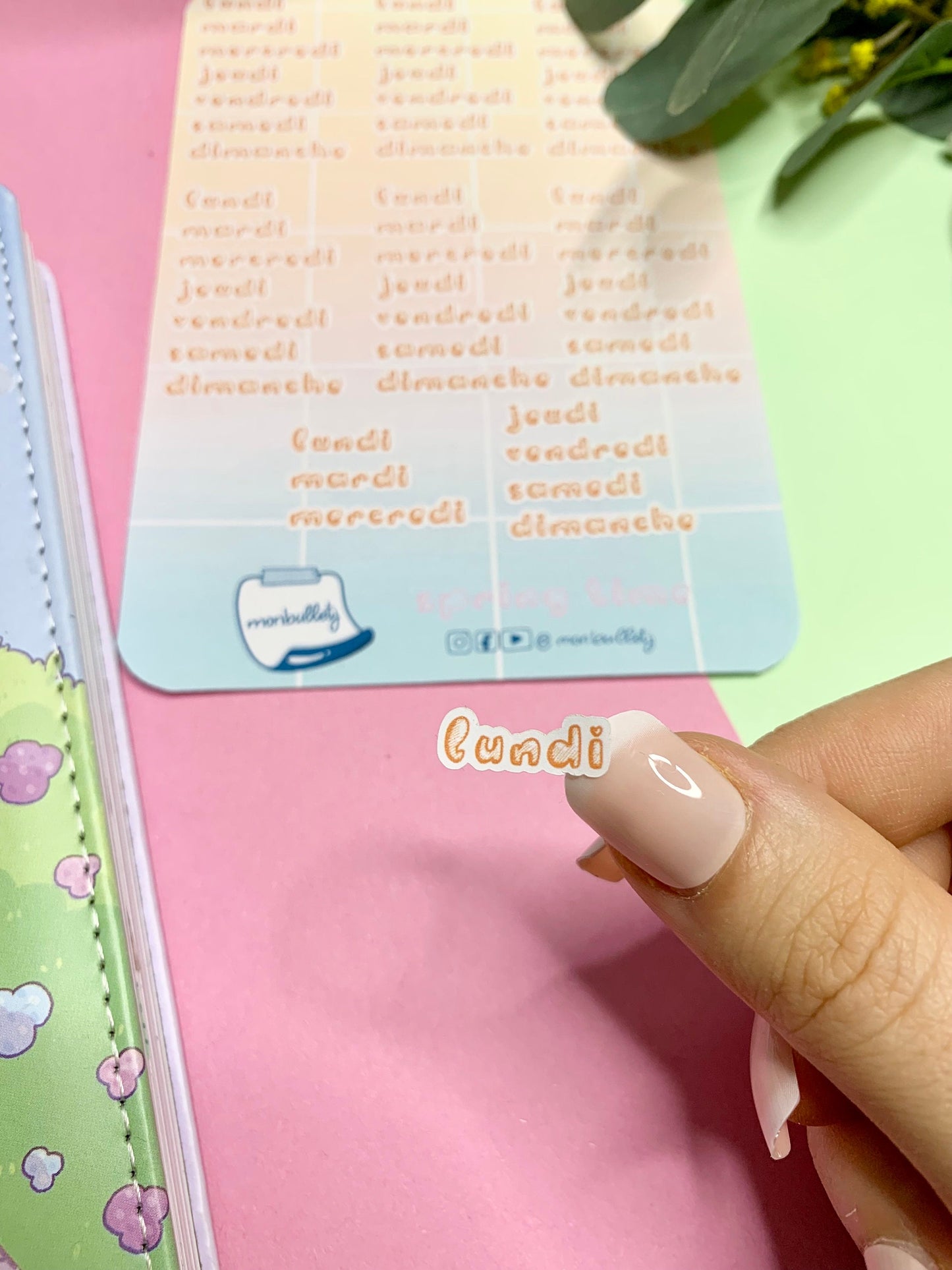 Feuille d’autocollants / stickers jours de la semaine français mat ( bullet ,journaling , déco , scrap , planner, agenda, …etc)