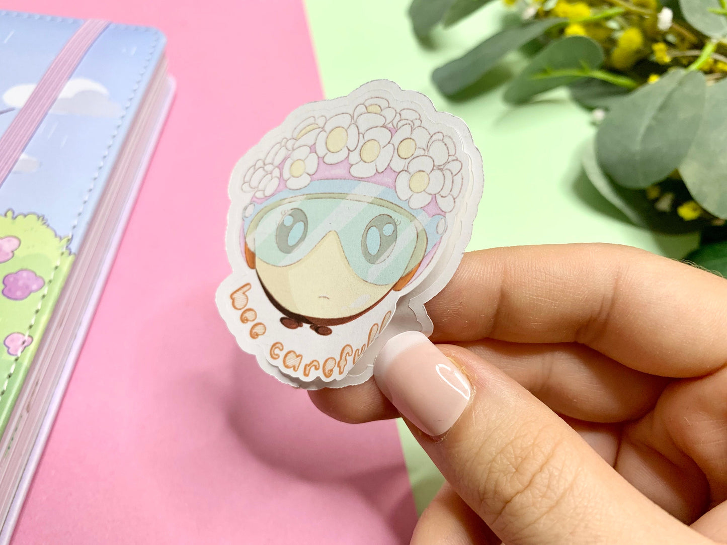 Die-cut / Autocollant/sticker mat Abeille prudente ( bullet ,journaling , déco , scrap , …etc)