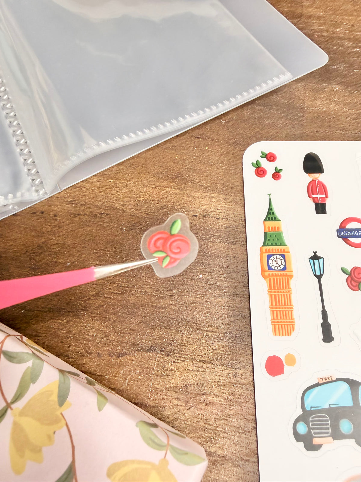 Feuille d’autocollants / stickers transparents mat « Londres » ( bullet ,journaling , déco , scrap , …etc)