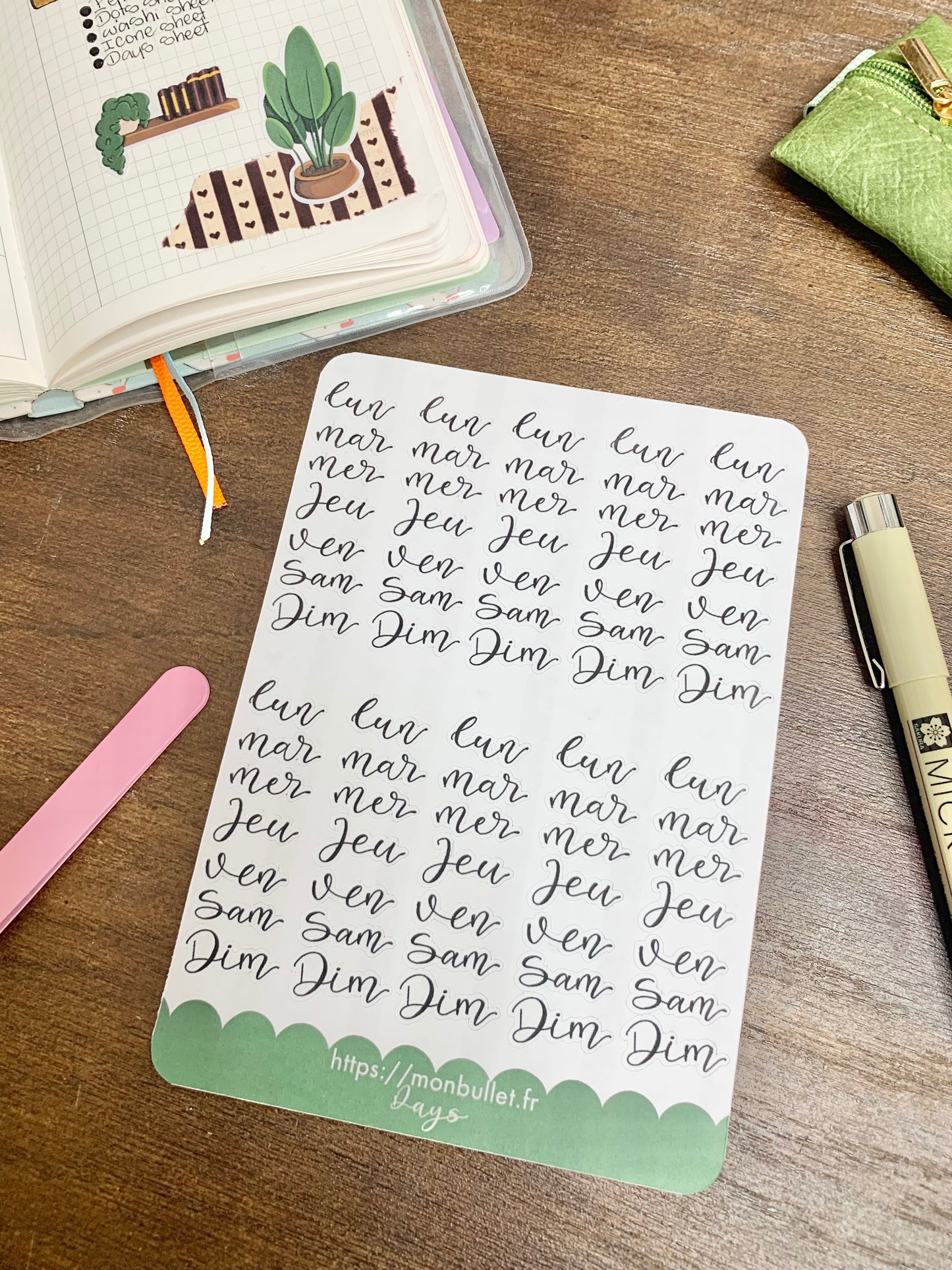 Feuille d’autocollants / stickers mat  jours « Cosy and books » ( bullet ,journaling , déco , scrap , …etc)