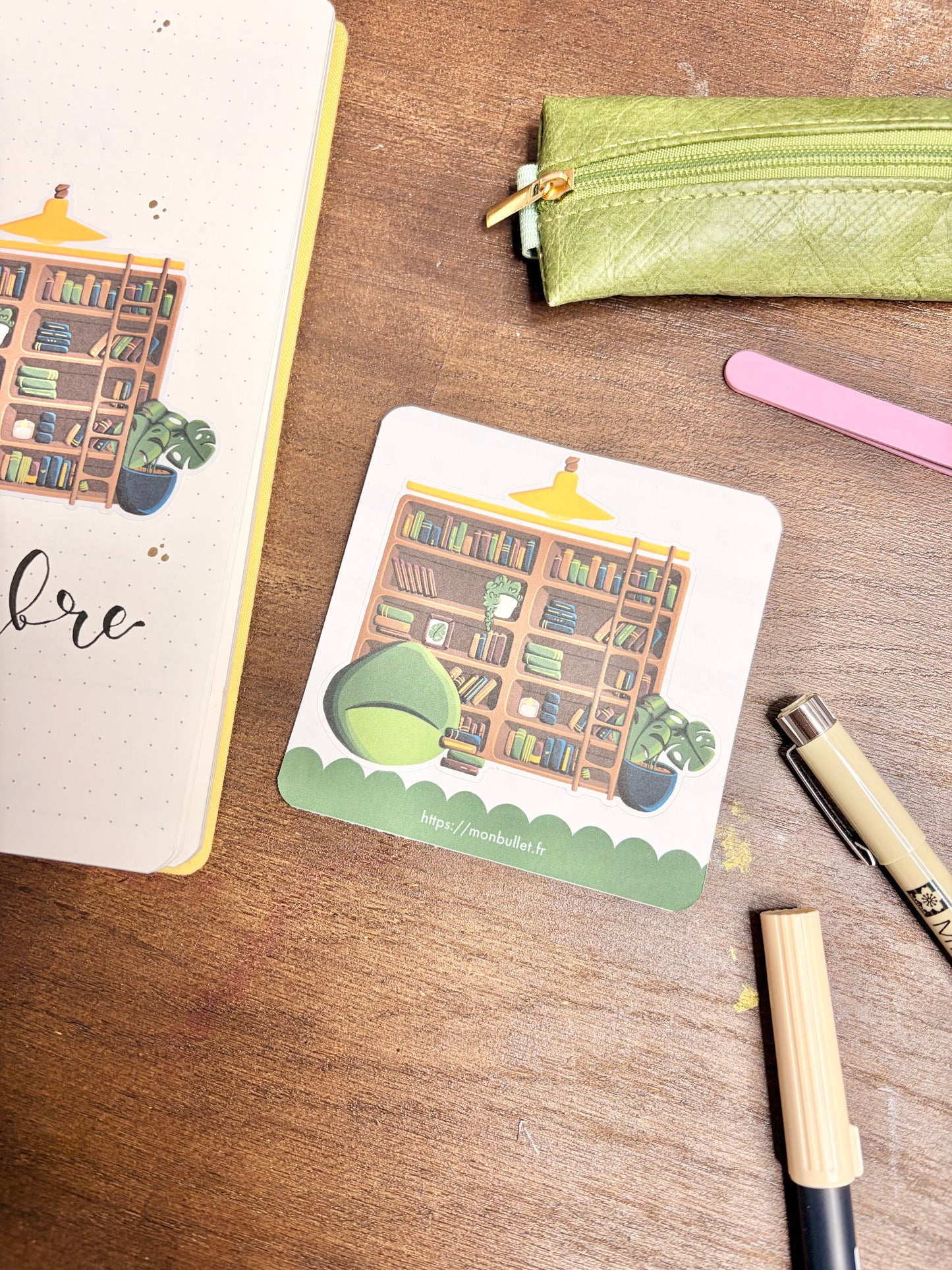 Die-cut / Autocollant/sticker brillant transparent « Cosy & book » ( bullet ,journaling , déco , scrap , …etc)